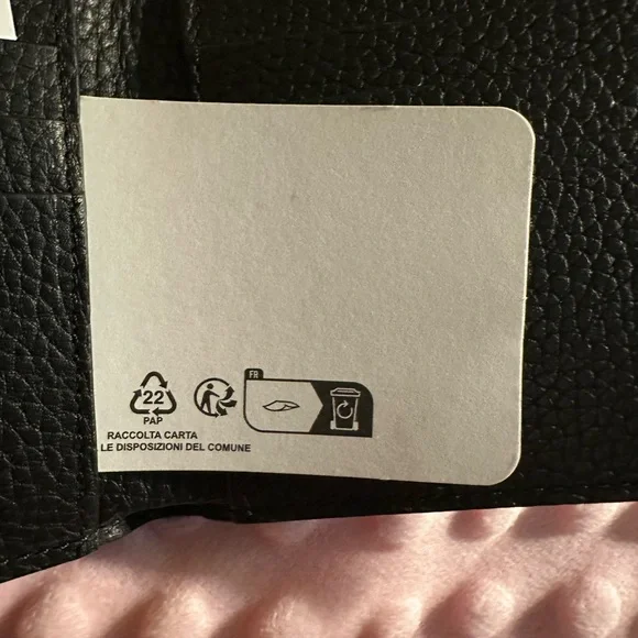 Off-white - Picture 5 of 10